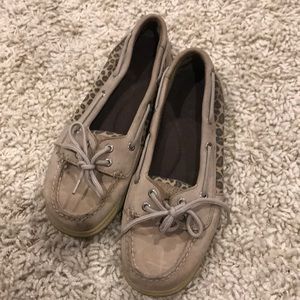Sperry Topsider shoes